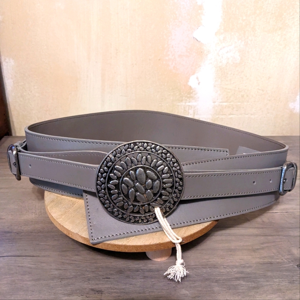 Free people belt new women's m/l cowhide large buckle nwot